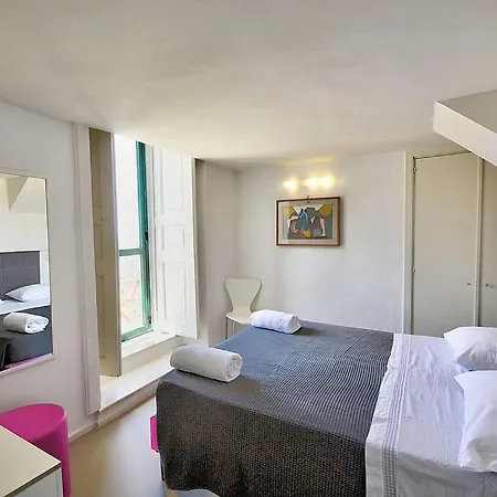 In Sleeps 6 Includes Air Con Castellabate
