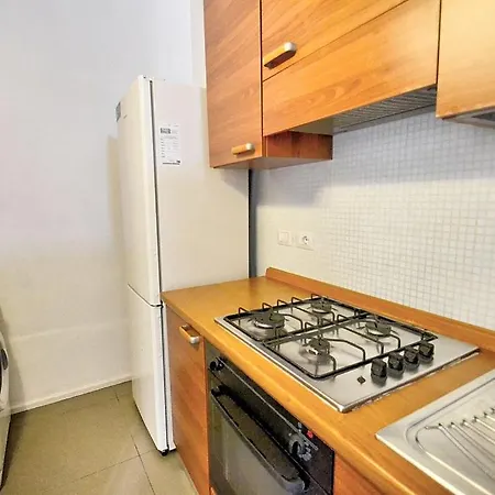 In Sleeps 6 Includes Air Con *